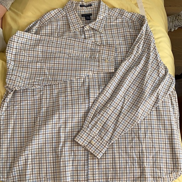 Button down dress shirt - Picture 3 of 4